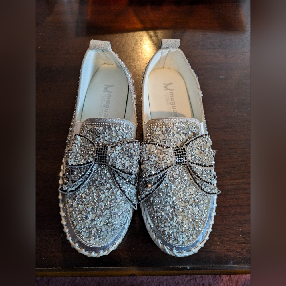 Muguan Blingy Loafers Size 6